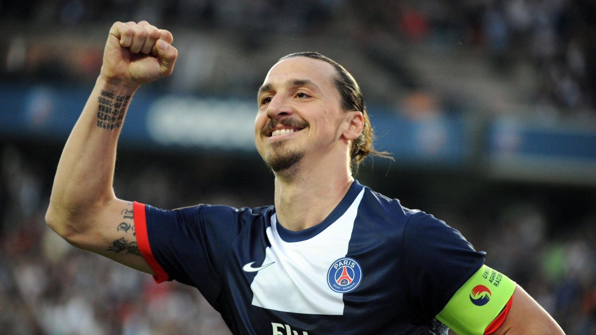 开云体育在线-法比尼奥彻底打爆防线，那不勒斯强行终结雷恩，一场战术与意志的较量