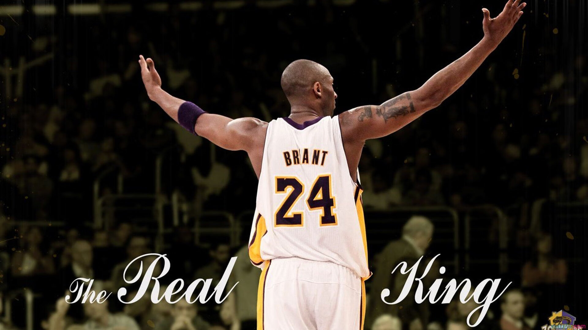 开云官网-欧冠决赛之夜，莫兰特发挥堪称完美，当篮球之光点亮欧洲足球之巅